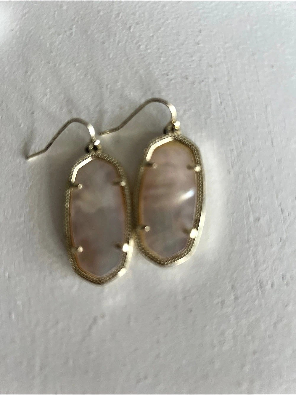 Kendra Scott Elle Drop Earrings Gold & Pink Like New